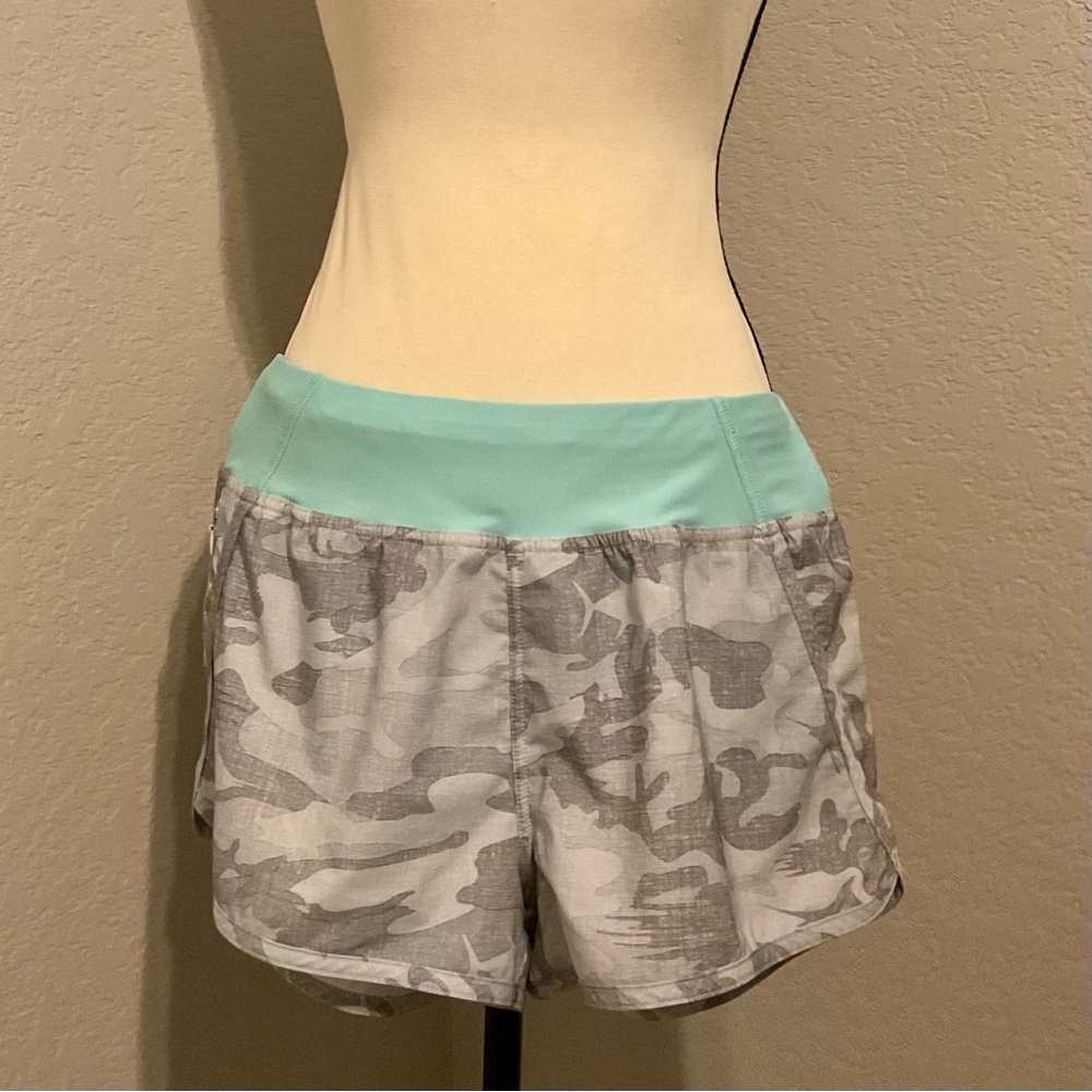 Women's Pelagic Bali Shorts - Size Medium